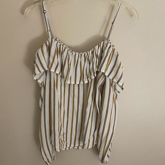 Off the Shoulder Yellow & Black Shirt - Picture 13 of 15